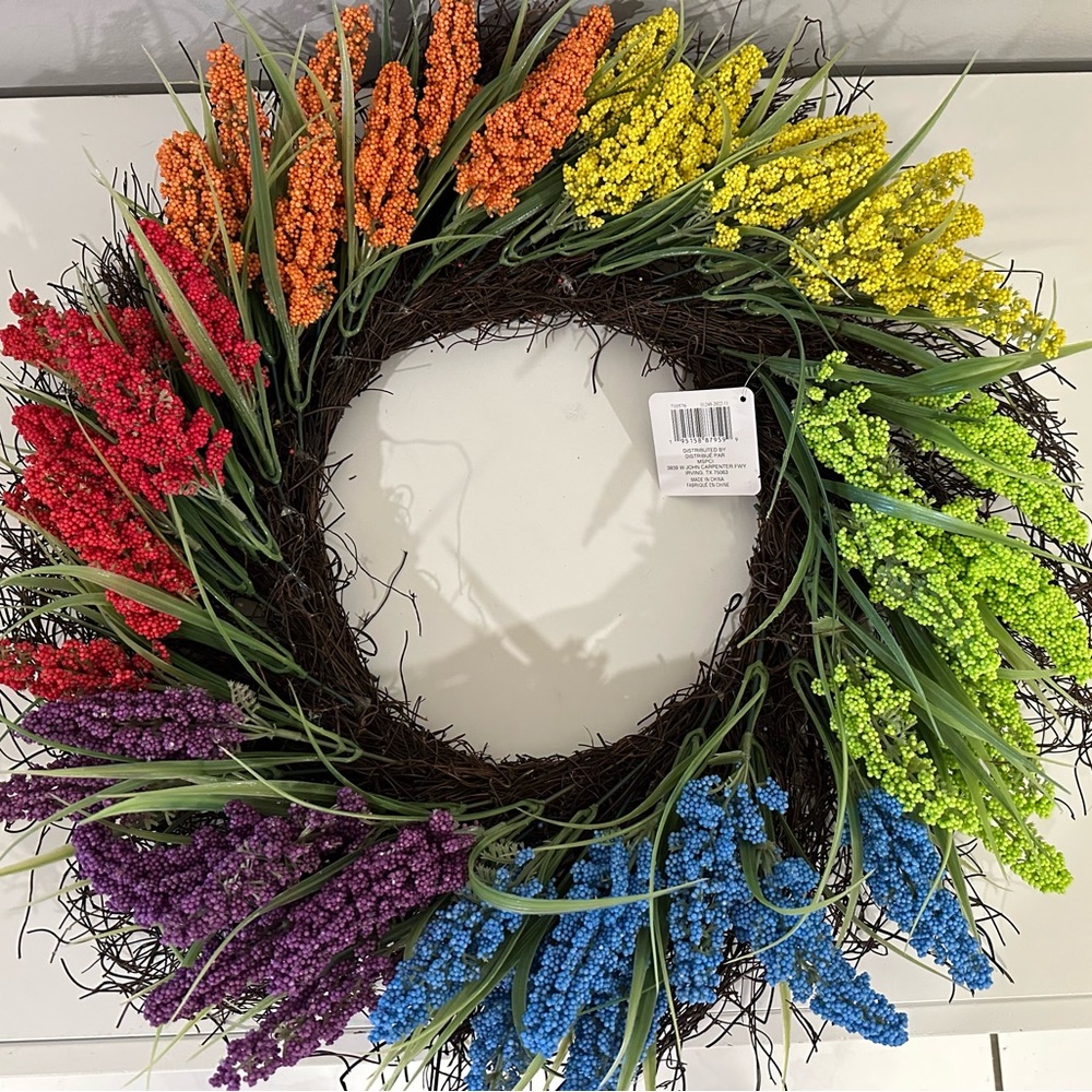Rainbow Wreath Door Hanger Brand New - 🌈🌈🌈